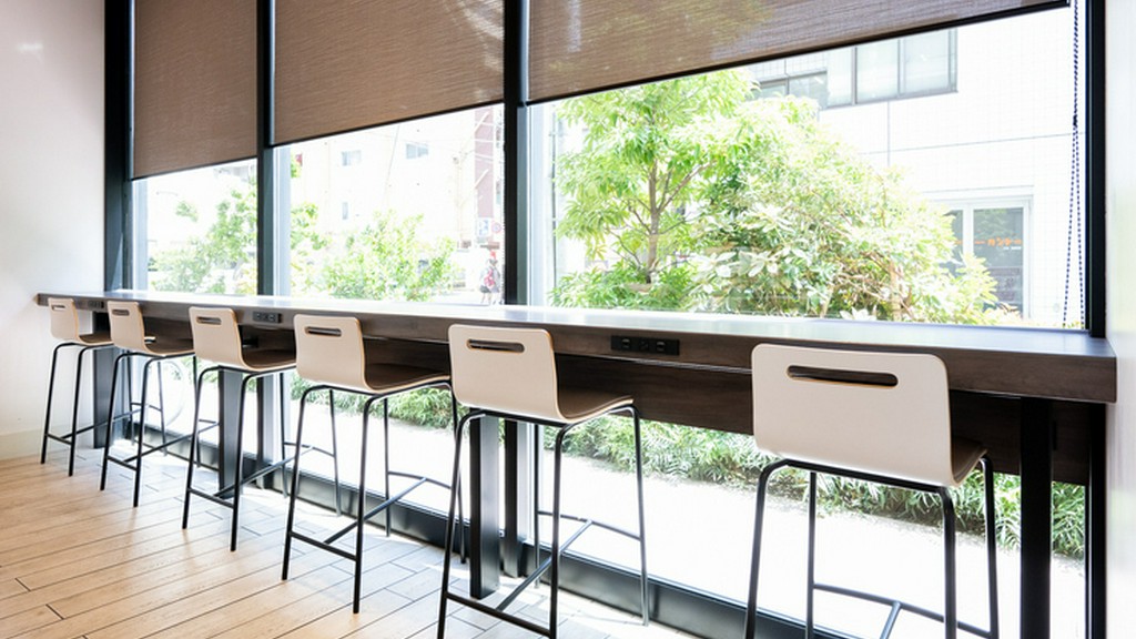 一人から気軽に足を運べるカウンター席