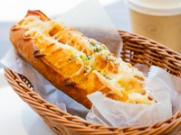 飽きの来ないおいしさ『ベーコンポテトドッグ』