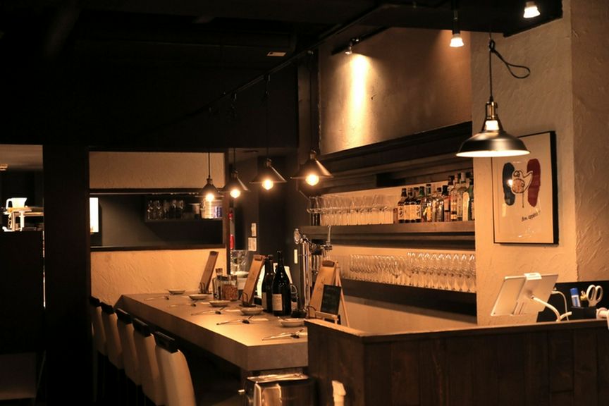 自分の時間を大切にできる。カウンター席は憩いの空間