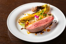 春バージョンにリニューアル。鴨を使ったスープにグラタン。メインも鴨のロティとしっかり鴨を堪能コース。