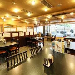 ホテルならではの空間と味わいをまずは愉しんで