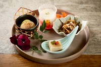 沖縄の食材のおいしさを最大限まで引き出した一皿『前菜盛り合わせ』