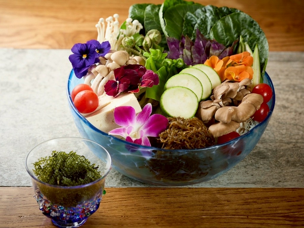 温暖な気候と豊かな土壌で栽培した、沖縄の恵み『島野菜盛り合わせ』