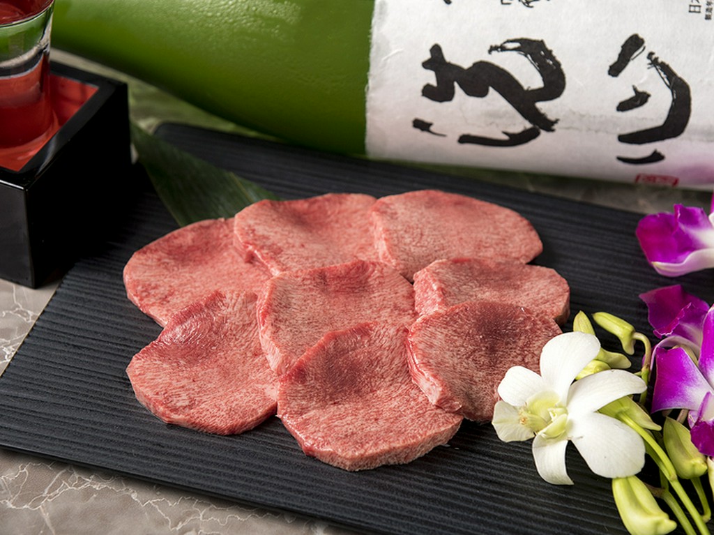  タン一本から一人前しかとれない、希少な美味『極上タン』