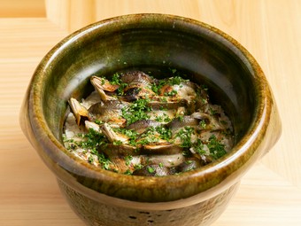 旬の旨みが凝縮された『土鍋ご飯』