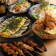 国産食材にこだわり、日本各地から厳選した鳥肉が使用されています。鳥肉を使った料理はヘルシーで、健康志向の方にも好評。質の高い食材を使った料理の数々は、素材の味を存分に引き出した逸品揃いです。