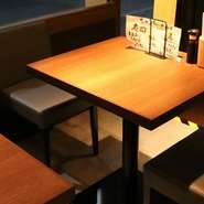 人数に合わせて移動が可能。少人数から団体様まで様々な宴会シーンに対応致します。