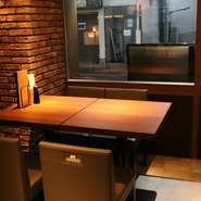 【大小さまざまなお席をご用意】2～4名様、5～8名様など多彩なレイアウトが可能。