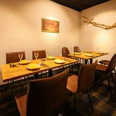 女子会やさまざまなシーンに。最大10名迄OKの個室もあり