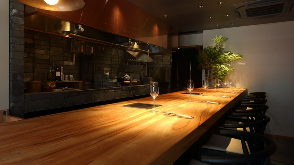 特別な夜を演出してくれる、大人のための焼肉デートスポット