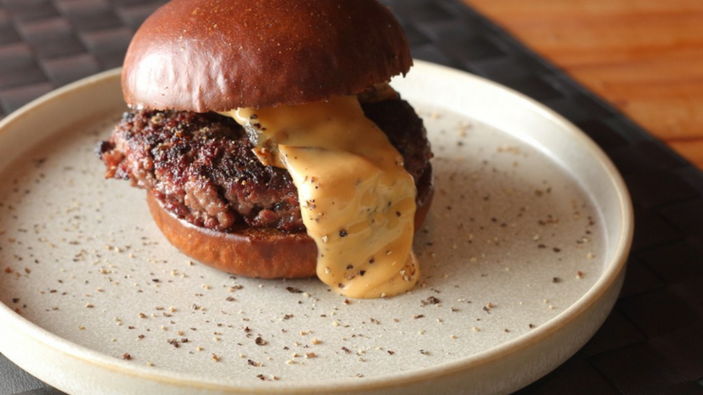 Wagyu Cheese Burger　和牛チーズバーガー