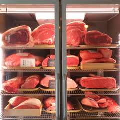 熟成でより深く味わいを引き出す「交雑牛」