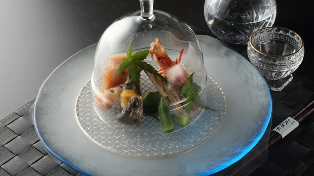 季節の息吹を感じ、日本料理の美しさと深さを表現『八寸』