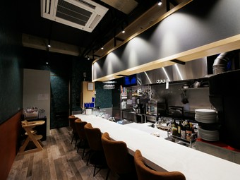 くつろぎの空間で、オリジナリティーのあるイタリアンを堪能