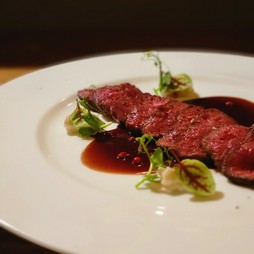 国産仔牛モモ肉「ランプ」のタリアータ