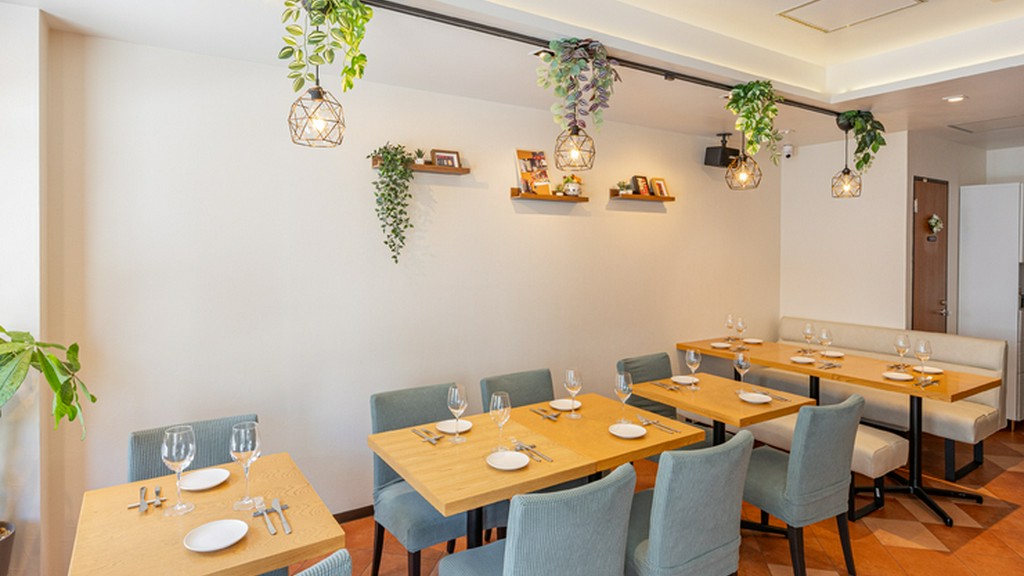 寛ぎの空間で2人で楽しむ、おいしいイタリアン＆ワイン