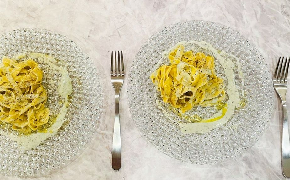 ゴルゴンゾーラチーズのクリーム 　      カボチャのタリアテッレ         