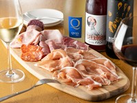 スタンダードでお得なパーティープラン‼︎
※8名様～飲み放題＋2000円～お付けできます。