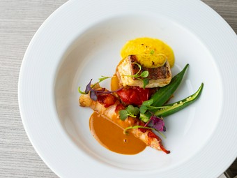 テーブルを華やかに彩る『魚料理』