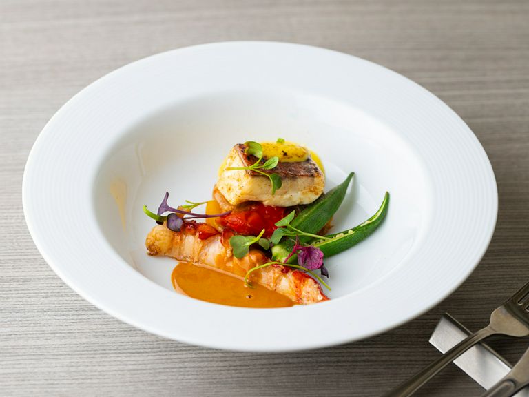 魚料理 オマール海老のロースト アメリケーヌソース