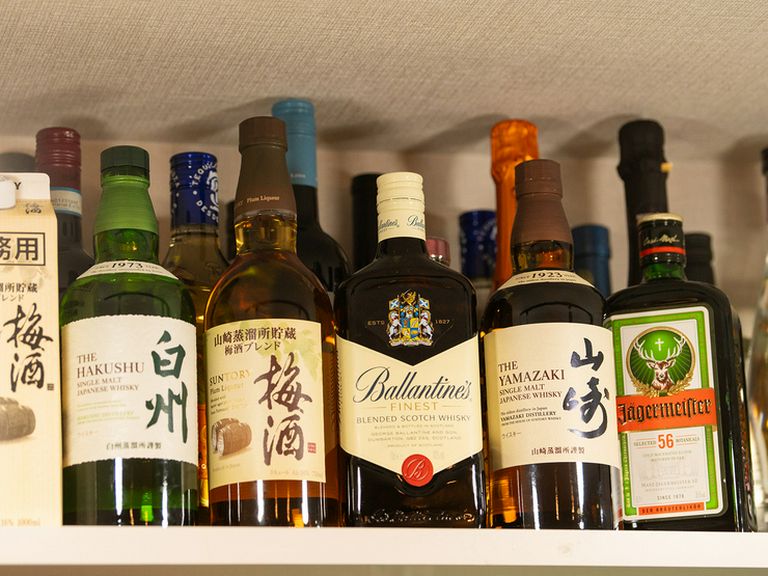 カフェメニューに加えてアルコールも充実！