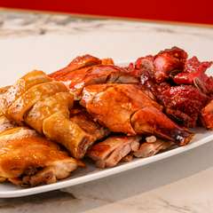 目を見張るレベルのボリューム『肉2種盛り』