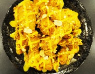 骨なし（350g）1680円
骨なし（700g）3200円
骨あり（半羽）1780円
骨あり（一羽）3480円