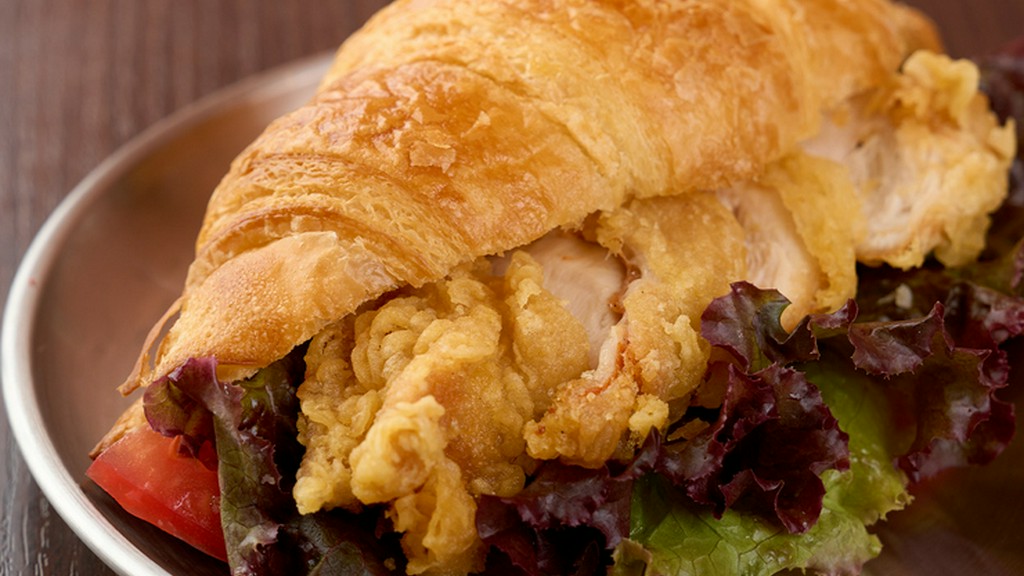注目の新メニュー！『クロワッサンチキン』