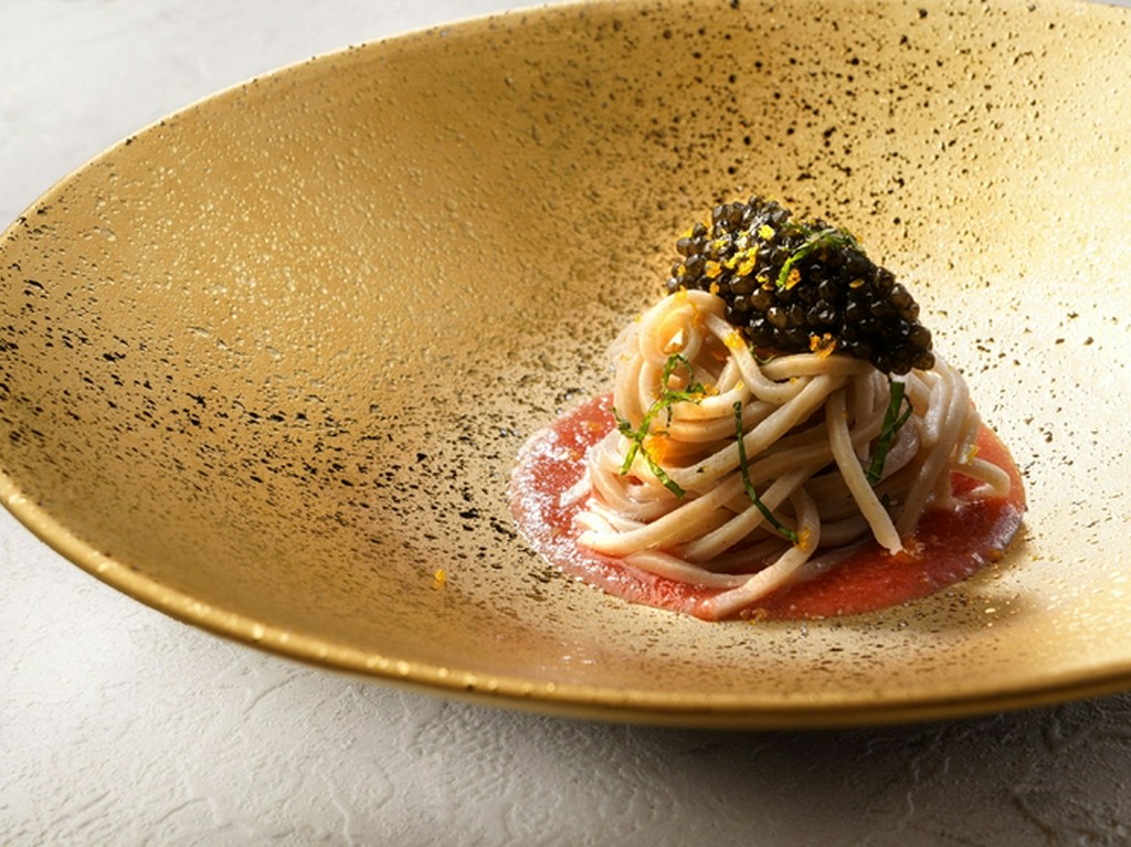 越前そばとキャヴィア 越のルビーのクーリ