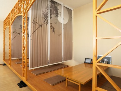 家族や友人と、本場の味を楽しめる明るい空間