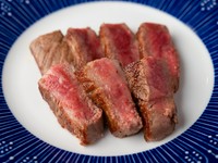 至福！上品な脂と赤身の旨さにうなる『飛騨牛ステーキ サーロイン』