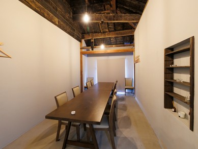 多彩なシーンにフィットする、広さの異なる個室をご用意します