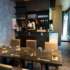 静かに会話を楽しみつつ、一日一組限定の事前予約でコースを堪能