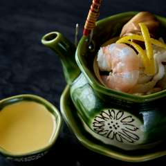『土瓶蒸し　～天使のエビ、舞茸、白身、銀杏～』