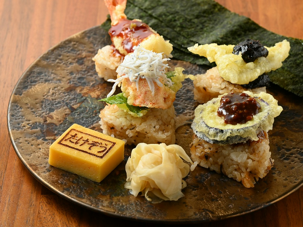 こだわりを気軽に。ランチ名物『天むすセット』