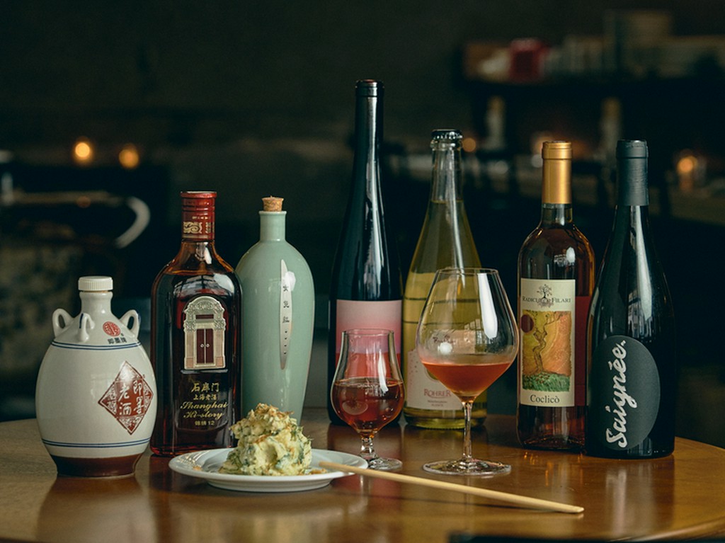 ナチュラルワインと紹興酒。台湾料理に合わせてセレクト