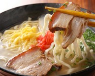 イチオシ炭水化物！かつお風味がきいたあっさりスープの沖縄そば！