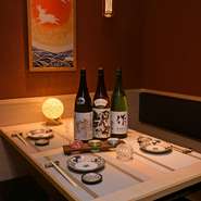 デートにも最適。少人数様用の個室席