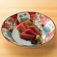 やっぱりマグロは本生！中とろと赤身の2種盛りです。