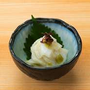 季節に合わせた素材を使ったお漬物です。