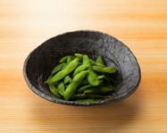 まずはこれ、と言うほどの定番の一品。枝豆を比べると甘みや旨味が強く、ホクホクした食感と豊かな香りを楽しめます。