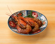 甘みのある生赤海老を特製酒ダレに漬け込みました。
※アルコールに弱い方はご遠慮ください