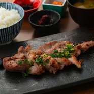 豚肩ロースの西京漬け焼き定食