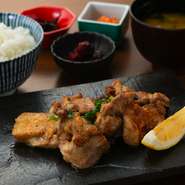 鶏もも肉の山椒香味焼き定食