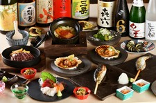 当店名物の原始焼きや炉端で焼くお肉料理、土鍋ご飯などを楽しむことができるワンランク上のコースです。