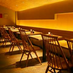 観光や出張のお客様との食事にも最適な一軒