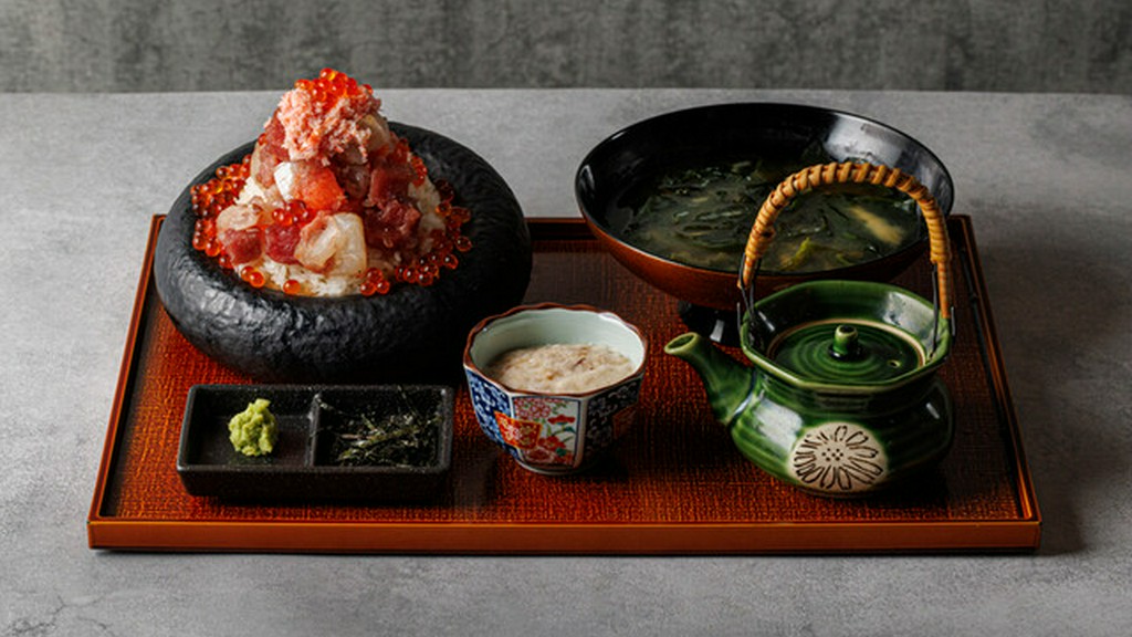 一回に三度楽しめる、こだわりのメニュー『漁師飯　極』