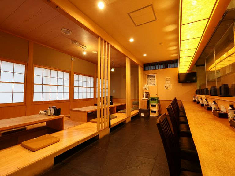 ゆったり過ごす時間。ちょっと一杯から〆のラーメンまで