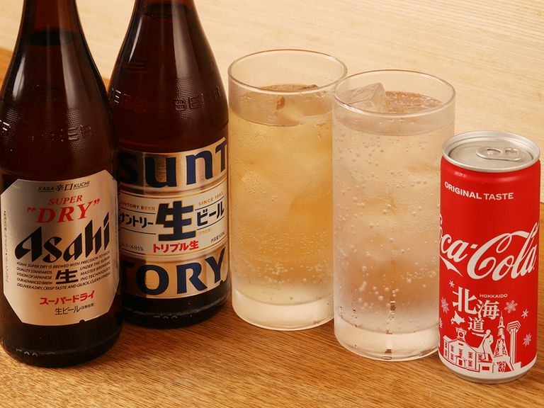 ラーメンや海鮮丼にピッタリ。アルコールメニューも充実