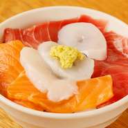 鮮度抜群の海鮮丼も楽しめます！
その日の仕入れにより内容は変わります。
※写真はイメージです。